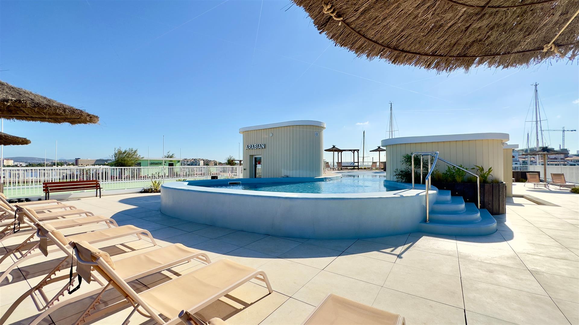 Image of Apartment - 2 Bedrooms - 2 Bathrooms for Sale in Marina Club-Gibraltar, Image 18